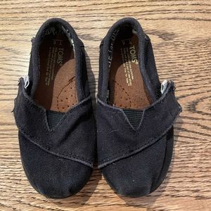 Toddler toms